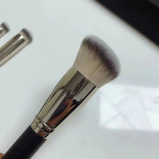 Makeup Brush Set: Concealer, Foundation, Eyeshadow